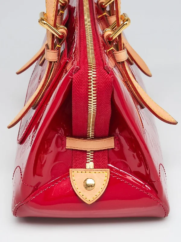 Louis Vuitton bags with a chain - link trim and a leather body for a modern edgeLOUIS VUITTON Pomme D'Amour Monogram Vernis Rosewood Bag