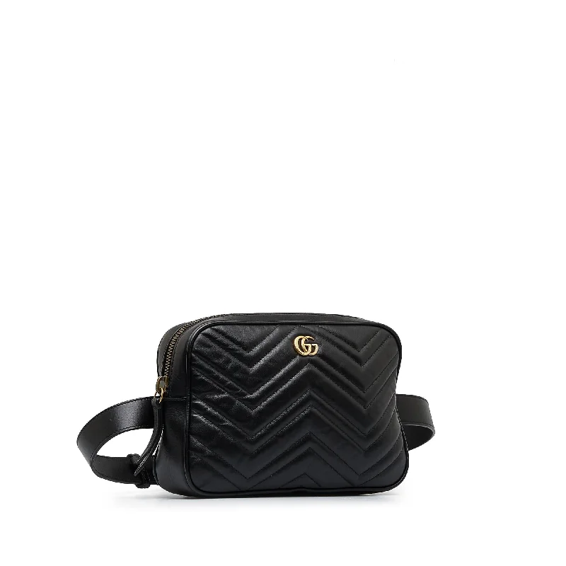 Women Gucci bags with a magnetic snap closure for easy accessGucci GG Marmont Matelasse Square Belt Bag (SHG-zhfOJS)