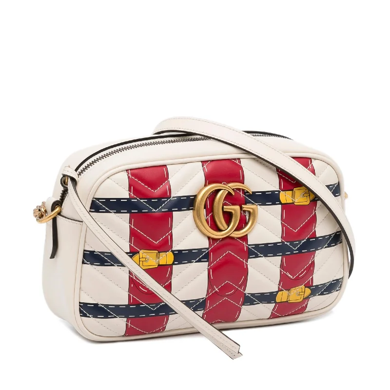 Gucci tote bags for women with a water - resistant coatingGucci Small GG Marmont Matelasse Trompe L'Oeil Crossbody (SHG-5QnTSu)