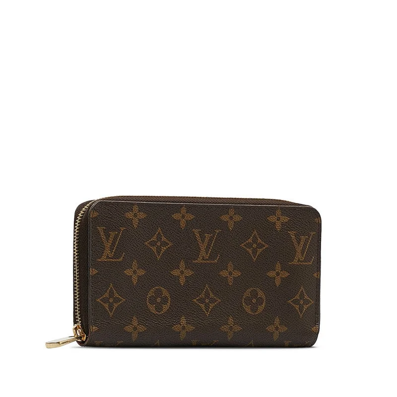 Louis Vuitton bags with a chain - link trim and a leather body for a modern edgeLouis Vuitton Monogram Jeep Wallet Round  Long Wallet M41895 Brown Fushai PVC Leather Ladies Louis Vuitton