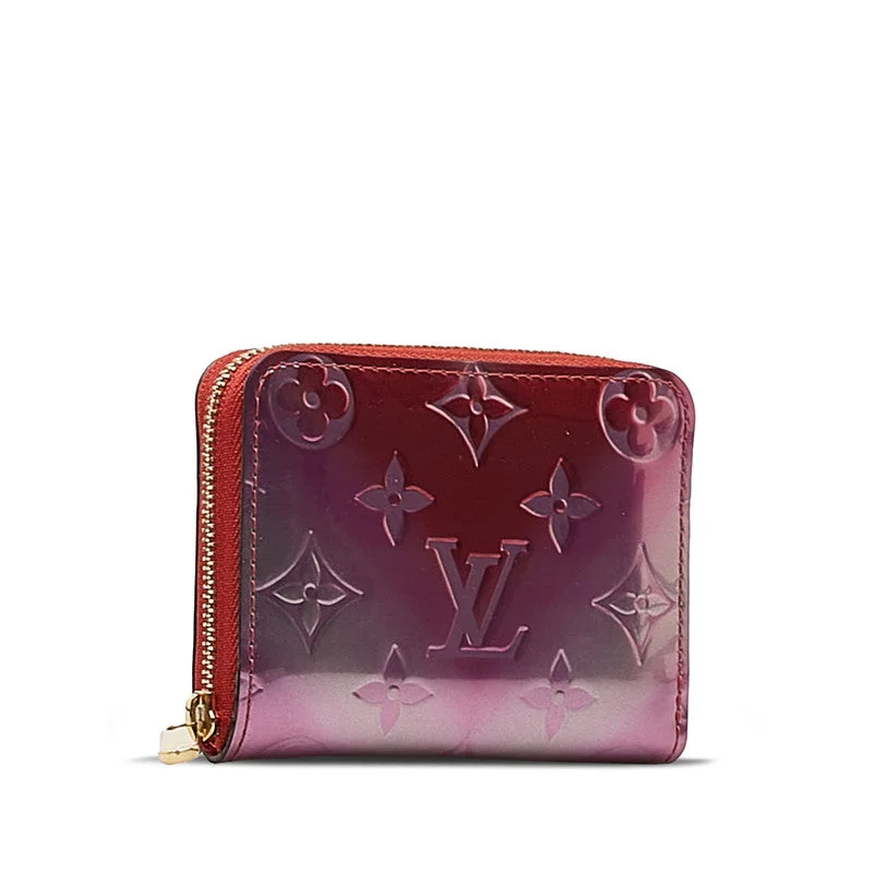 Louis Vuitton bags with a chain - link trim and a leather body for a modern edgeLouis Vuitton Verney Zipper Coins Valentine Limited Card Case Coin Case M90523 Pink Grading Patent Leather Lady Louis Vuitton