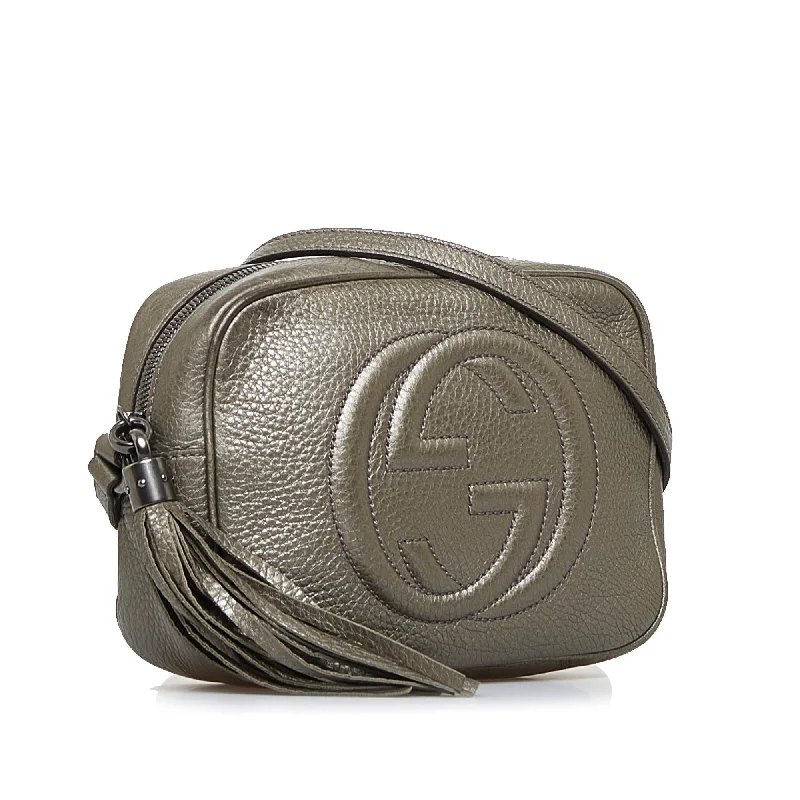 Women Gucci bags with a chain - link trim and a leather bodyGucci Soho Disco (SHG-tthbwg)