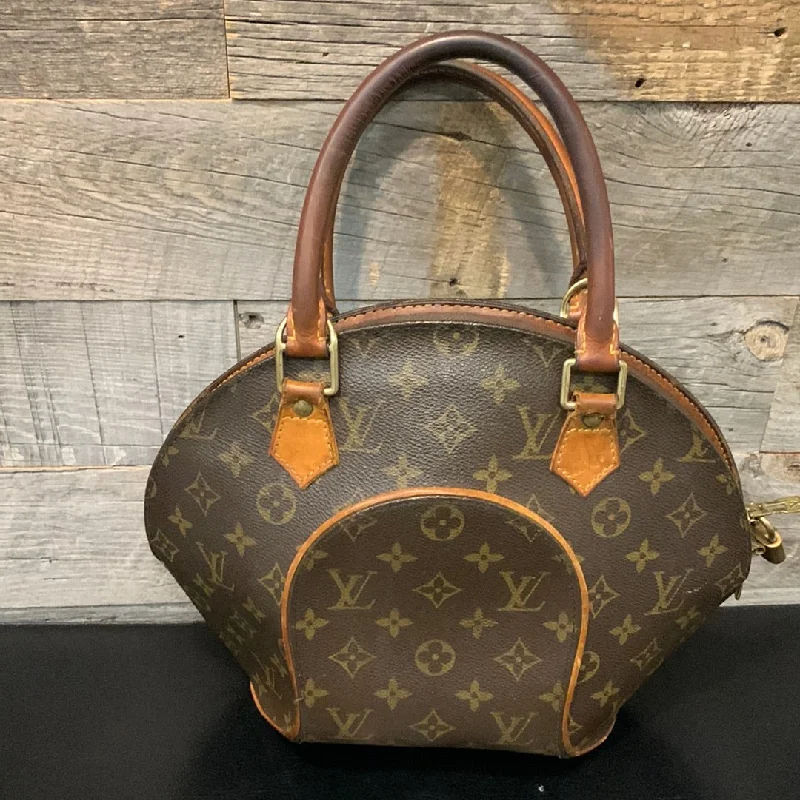 Louis Vuitton bags with a chain - link trim and a leather body for a modern edgeLouis Vuitton Monogram Ellipse Bag