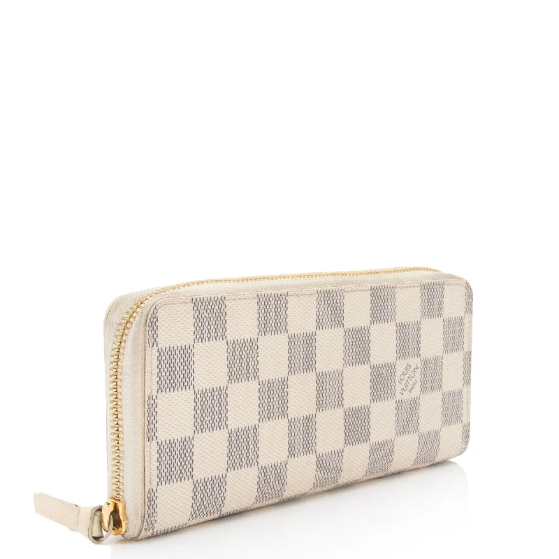 Louis Vuitton bags with a chain - link trim and a leather body for a modern edgeLouis Vuitton Damier Azur Clemence Wallet (SHF-Y8aiC1)