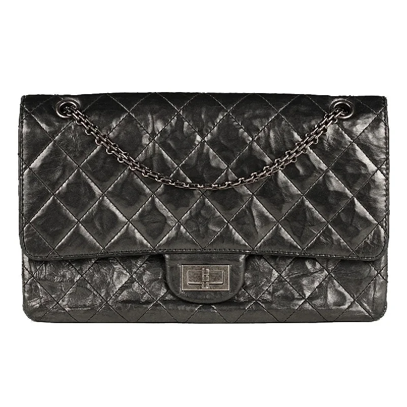 Chanel Classic Flap Bag for Evening PartyChanel Bag 2.55 Reissue Aged Calfskin Leather SHW Black Large 227