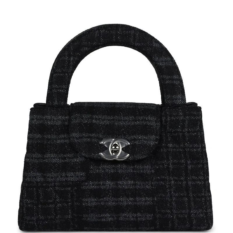 Chanel Lightweight Handbag for Daily ErrandsChanel Small Kelly Shopper Dark Grey and Black Plaid Canvas Ruthenium Hardware