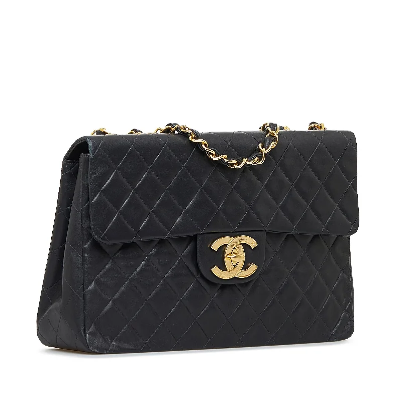 Chanel Black Handbag for Business MeetingsChanel Maxi Classic Lambskin Double Flap (EmVxmM)