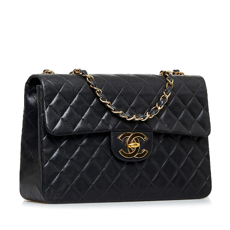 Chanel Designer Handbag with Unique DesignChanel Maxi Classic Lambskin Double Flap (rPvxRG)