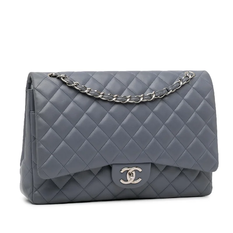 Chanel Classic Flap Bag for Evening PartyChanel Maxi Classic Lambskin Double Flap (T5w6E8)