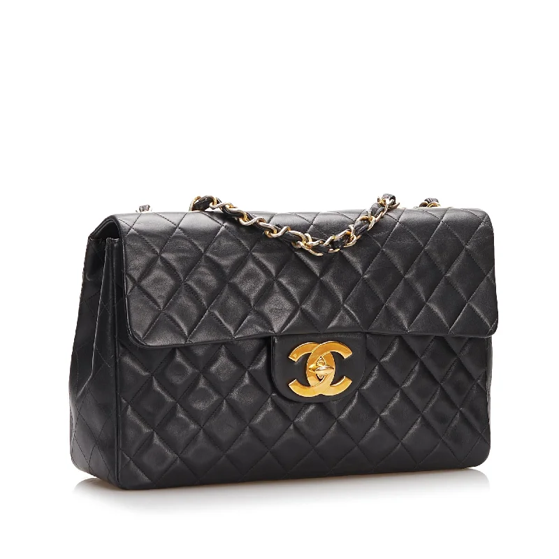 Chanel Designer Handbag with Unique DesignChanel Maxi Classic Lambskin Single Flap (bKU9pk)