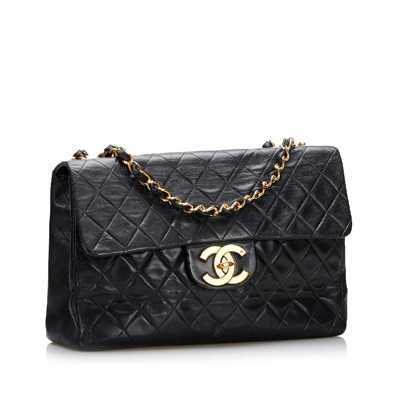 Chanel Luxury Handbag for High - End EventsChanel Maxi Classic Lambskin Single Flap (WFihyq)