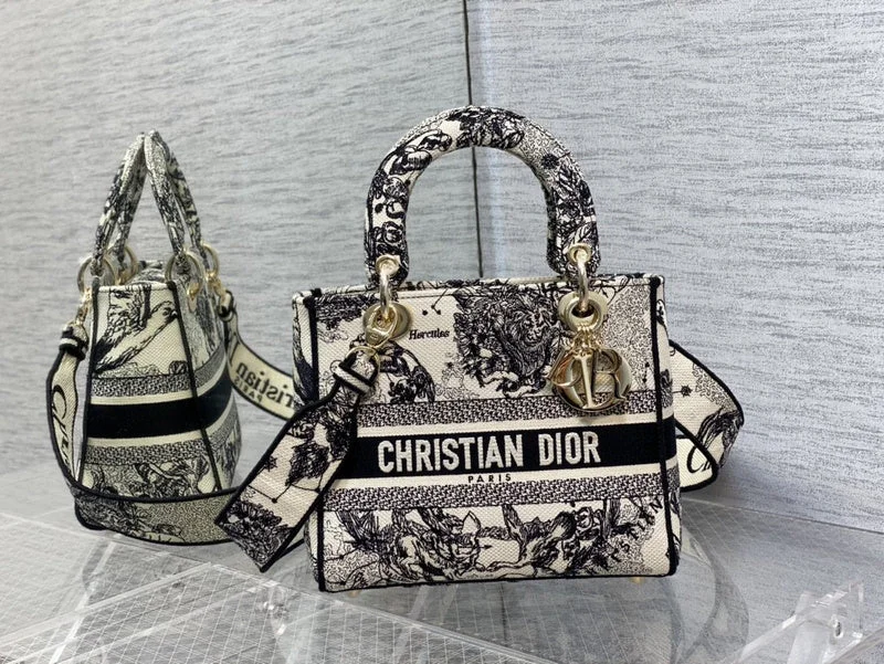 Christian Dior Saddle bags with a patent leather finish for a shiny lookChristian Dior  Bags - 2642