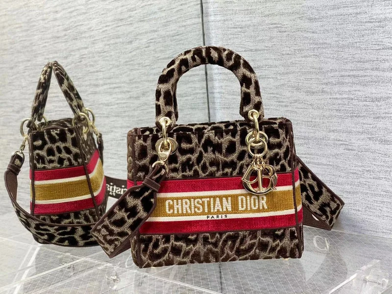 Stylish Christian Dior shoulder bags with a tassel - adorned zipperChristian Dior  Bags - 2652