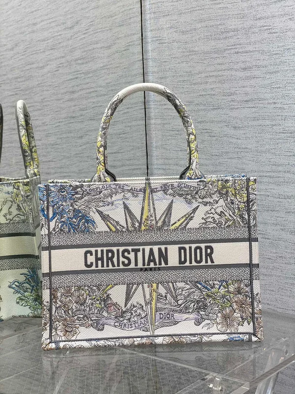 Christian Dior Saddle bags with a patent leather finish for a shiny lookChristian Dior  Bags - 2666