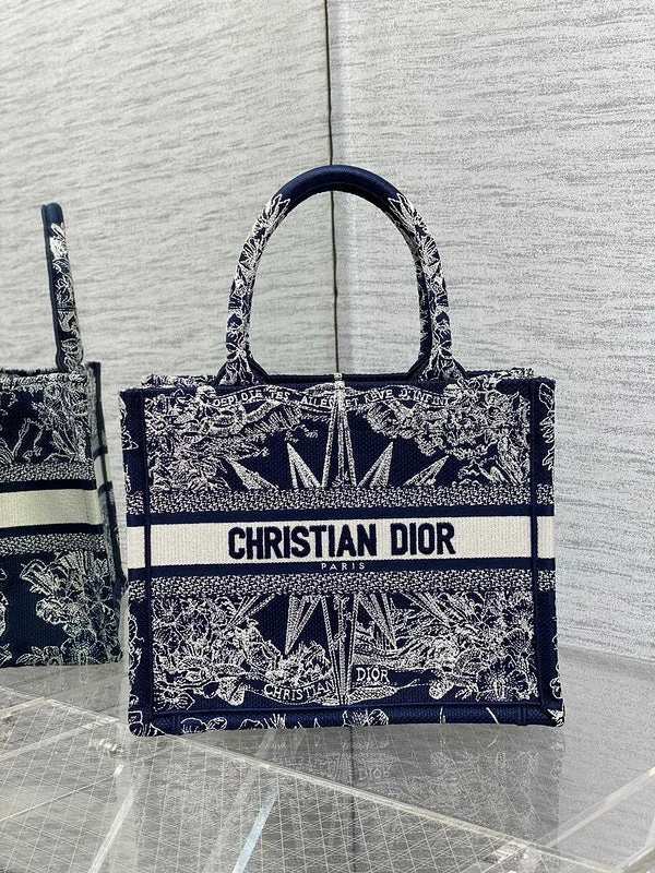 Christian Dior bags with a detachable coin purse insideChristian Dior  Bags - 2671