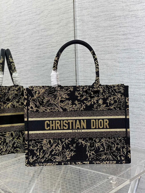 Stylish Christian Dior shoulder bags with a tassel - adorned zipperChristian Dior  Bags - 2674