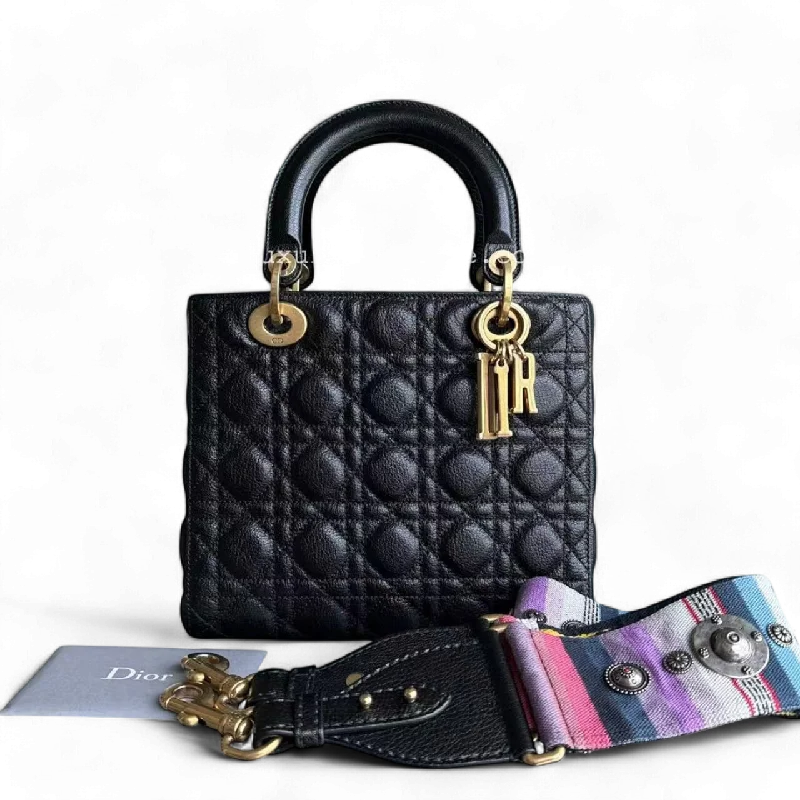 Trendsetting Christian Dior crossbody bags with a colorful strap*Flap, Grained Calfskin* Dior Lady Medium - Calfskin Cannage Black Gold Hardware