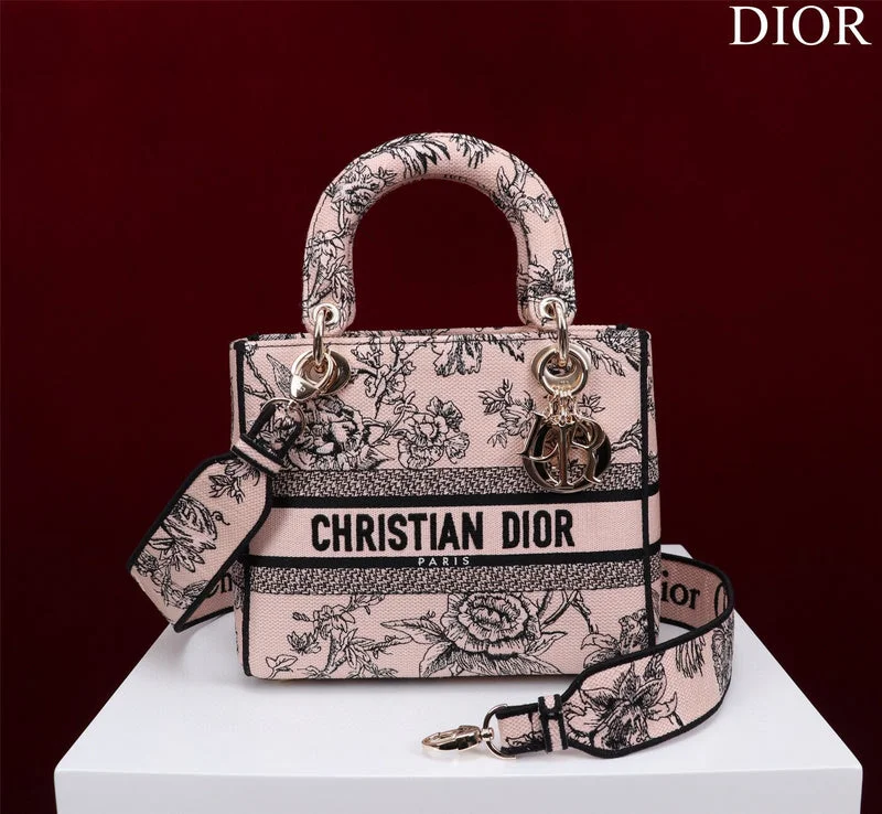 Christian Dior bags with a detachable coin purse insideDior Bag