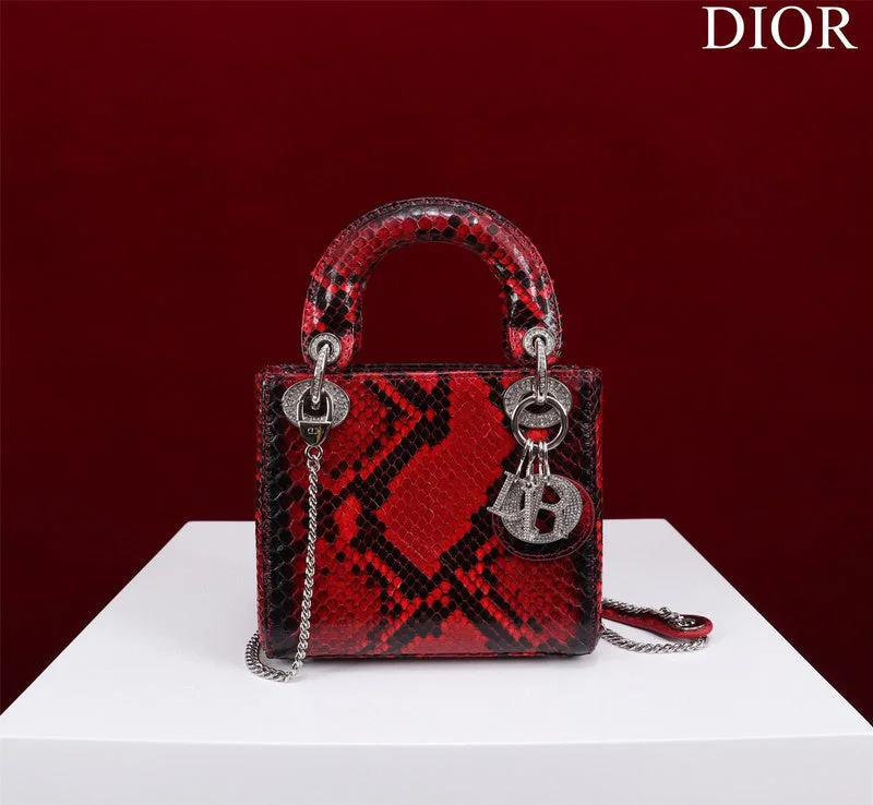 Christian Dior handbags with a removable shoulder strap for versatilityDior Bag