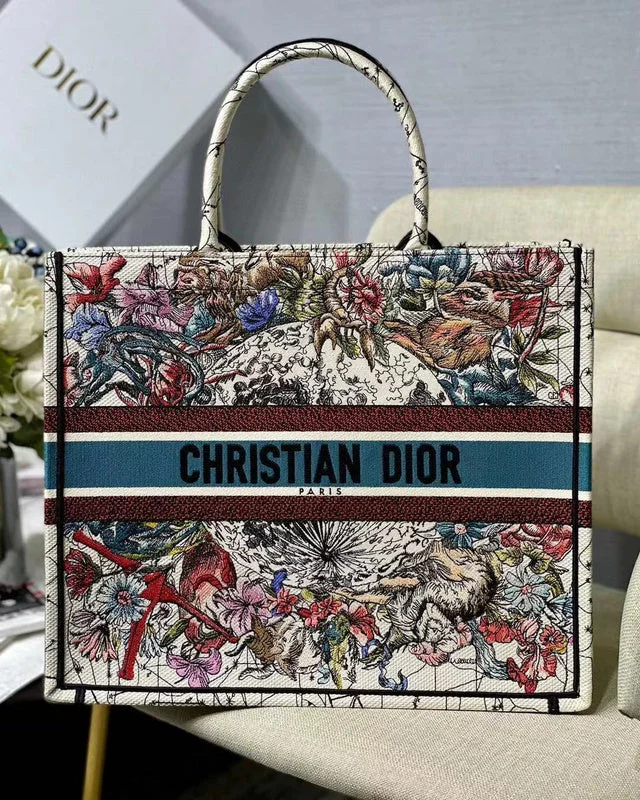 Christian Dior Saddle bags with a distressed leather finishDior Bags -The Arid Bag Shop Bags - 379