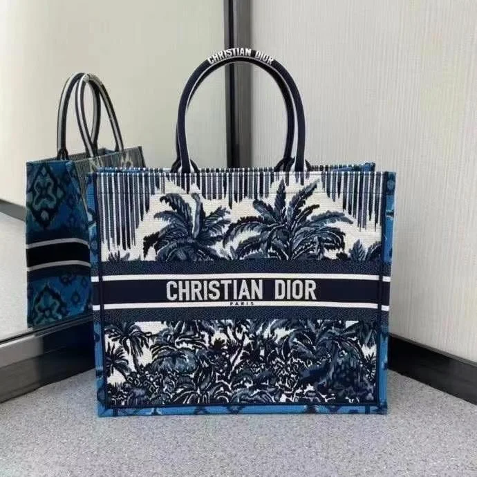 Christian Dior handbags with a removable shoulder strap for versatilityDior Bags -The Arid Bag Shop Bags - 414