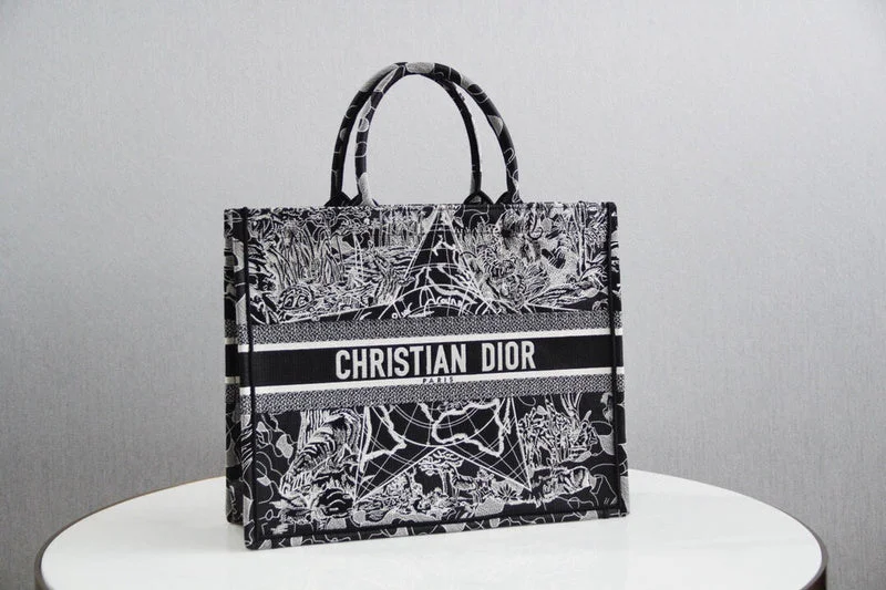 Christian Dior handbags with a detachable mirror for on - the - go touch - upsWF - Dior Bags - 242